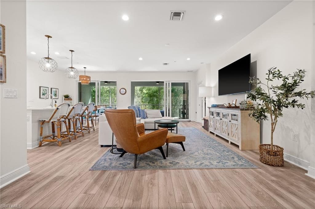 2280 Priory LN # 1106, NAPLES FL 34120-5