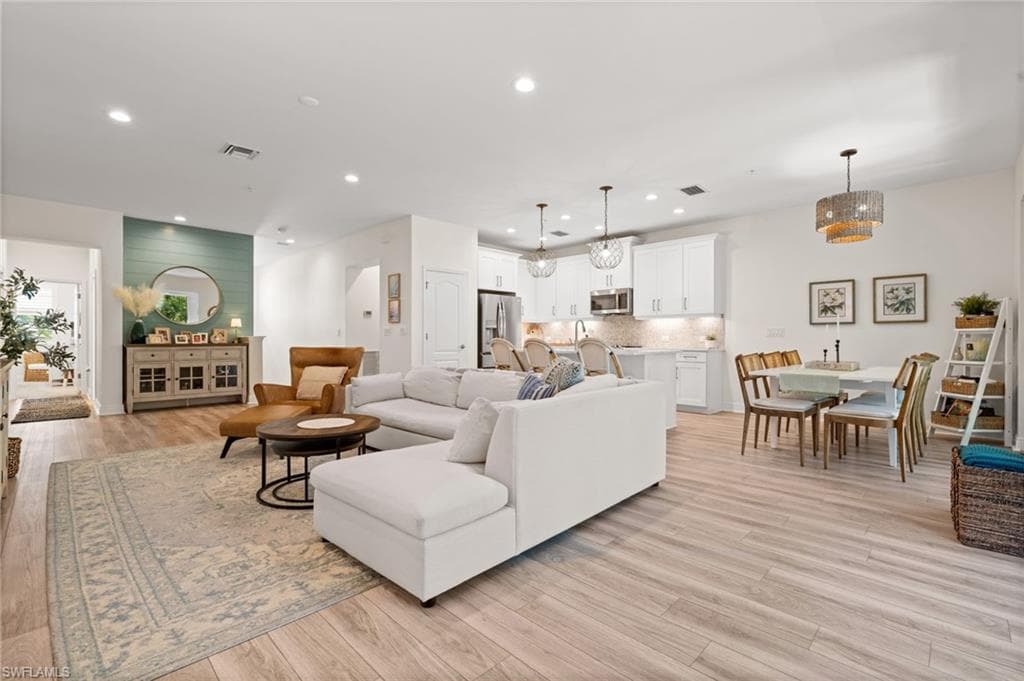 2280 Priory LN # 1106, NAPLES FL 34120-3