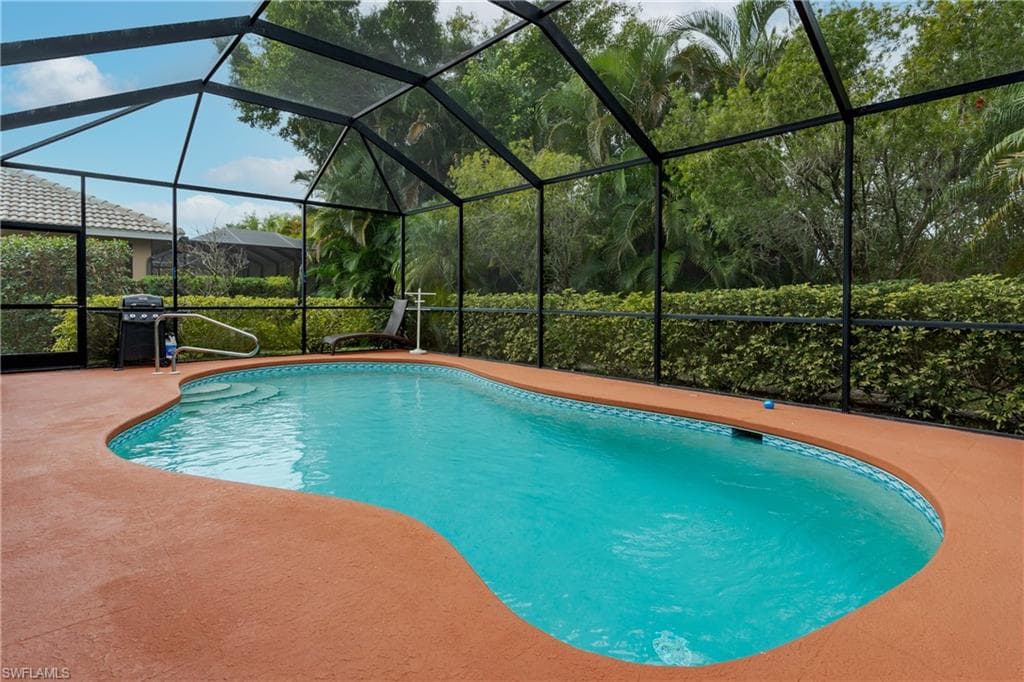 28452 Del Lago WAY, BONITA SPRINGS FL 34135-22