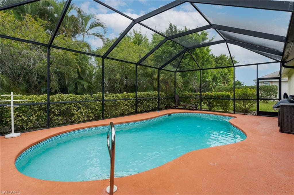 28452 Del Lago WAY, BONITA SPRINGS FL 34135-21