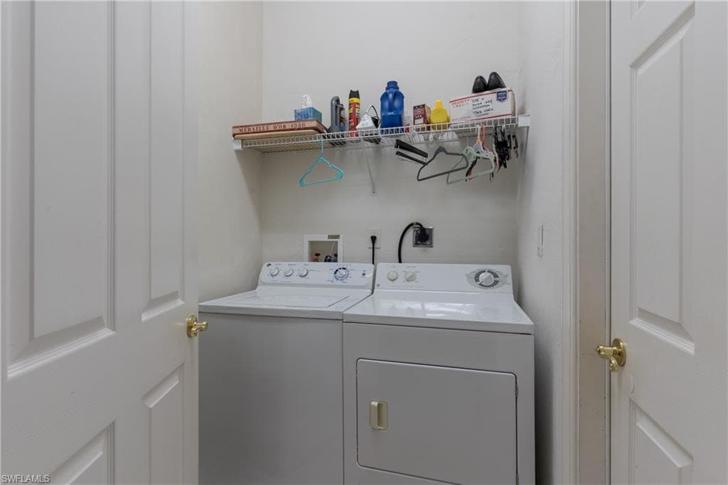 28452 Del Lago WAY, BONITA SPRINGS FL 34135-17