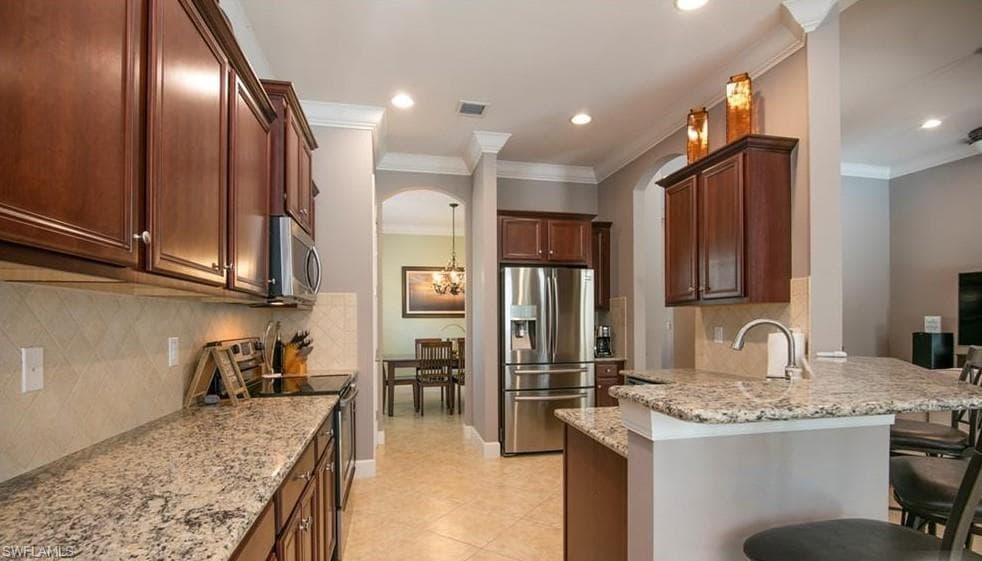 8198 Valiant DR, NAPLES FL 34104-15