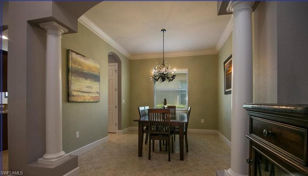 8198 Valiant DR, NAPLES FL 34104-9