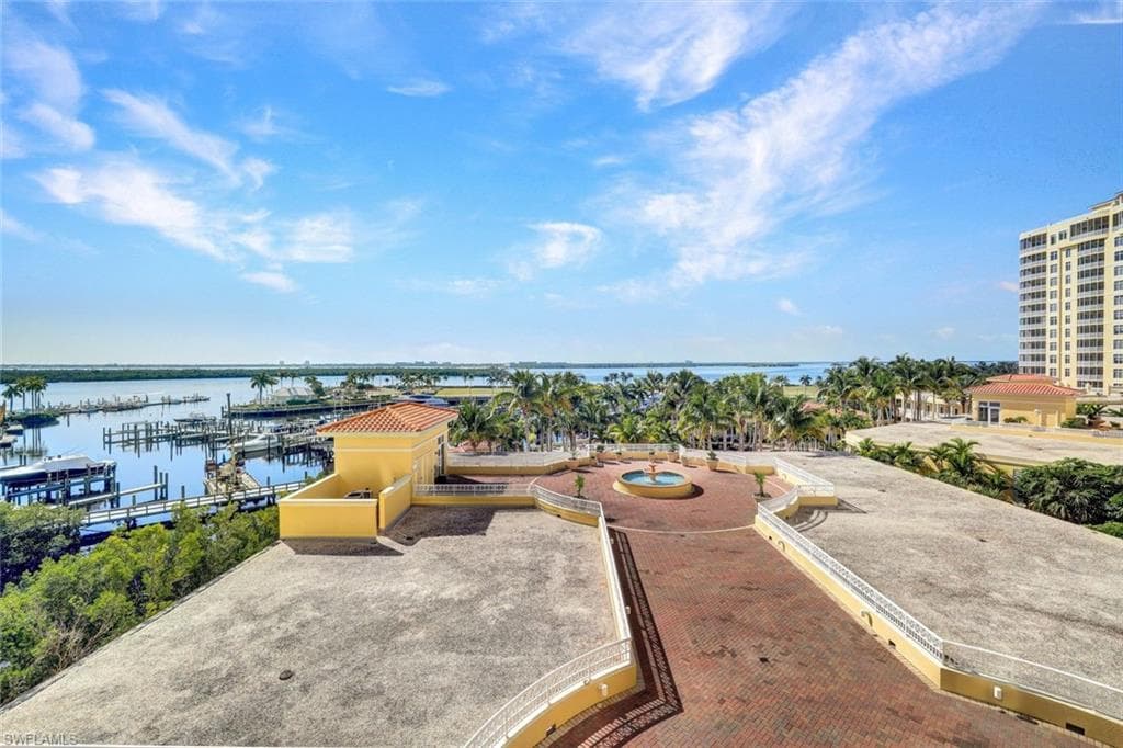 6021 Silver King BLVD # 305, CAPE CORAL FL 33914-28