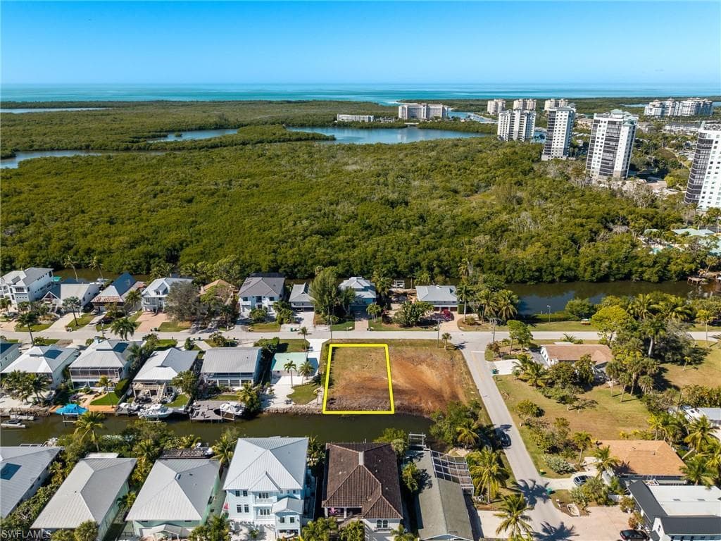 1292 Venetian WAY, NAPLES FL 34110-14