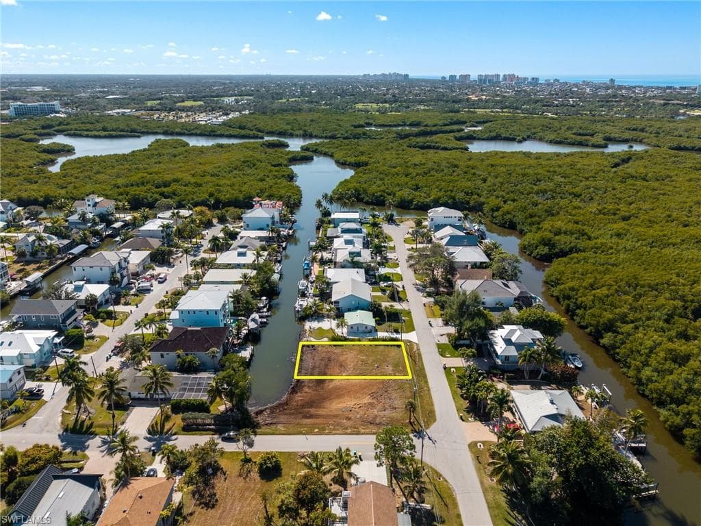 1292 Venetian WAY, NAPLES FL 34110-10