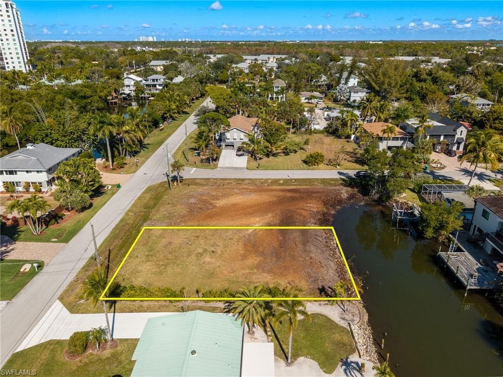 1292 Venetian WAY, NAPLES FL 34110-30