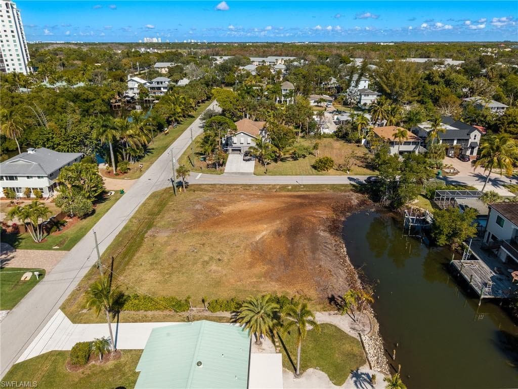 1294 Venetian WAY, NAPLES FL 34110-19