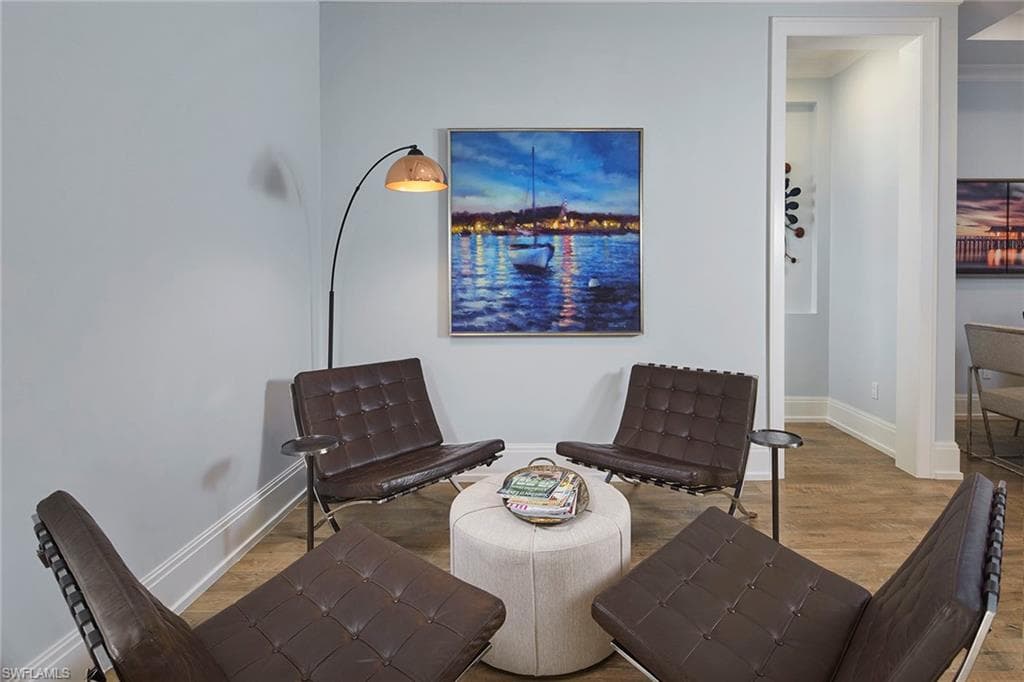 2863 Coco Lakes DR, NAPLES FL 34105-9