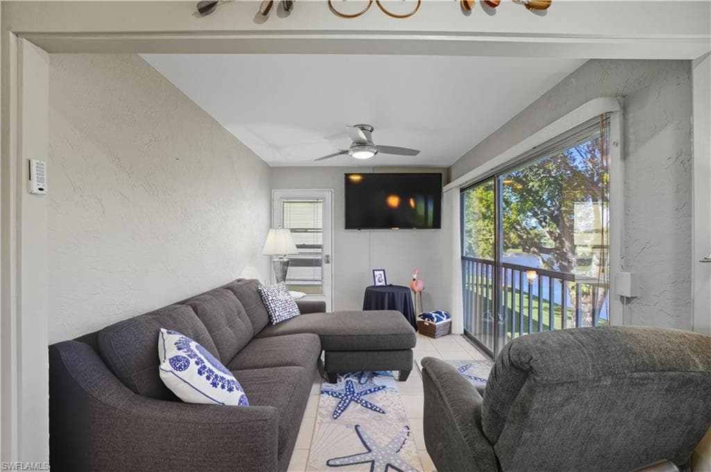 6836 Sandtrap DR # 3, FORT MYERS FL 33919-23