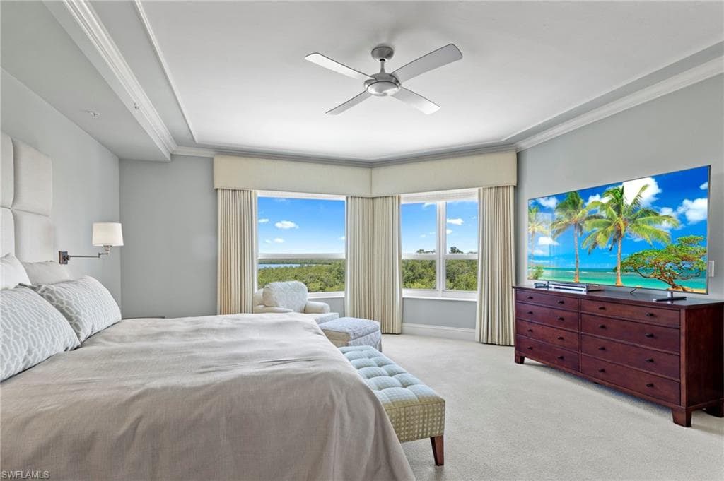 285 GRANDE WAY # 404, NAPLES FL 34110-15