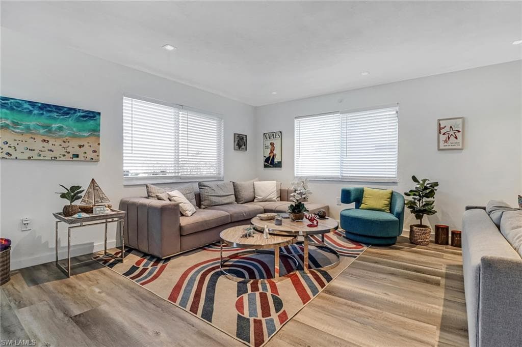 724 100th AVE N, NAPLES FL 34108-10