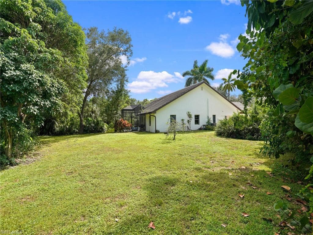 2140 Harlans RUN, NAPLES FL 34105-11