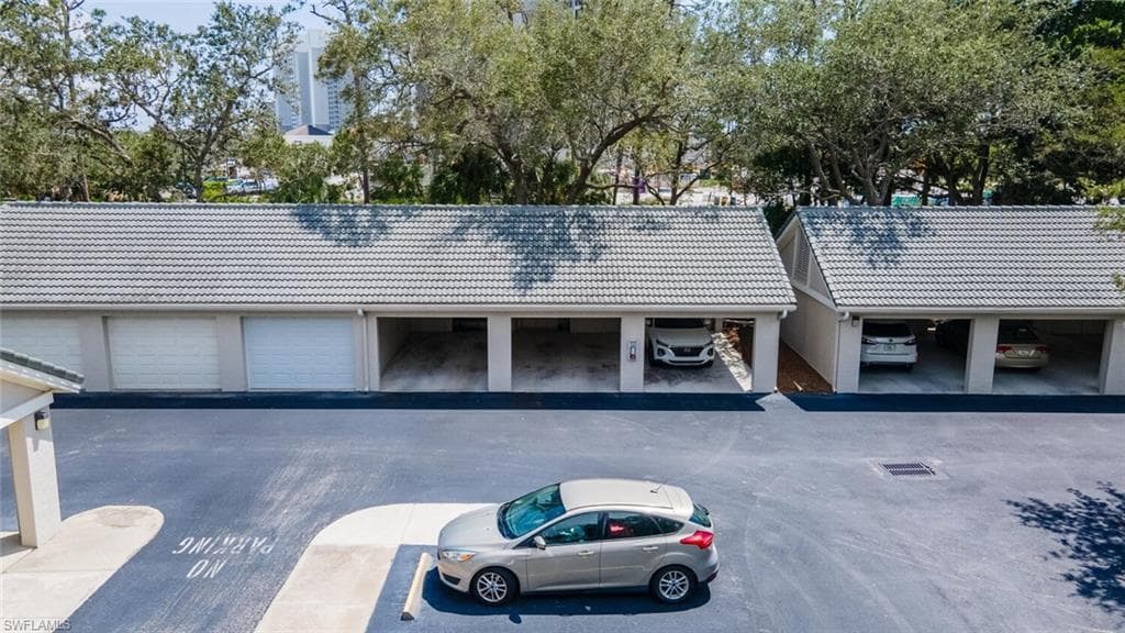 201 Arbor Lake DR # 101, NAPLES FL 34110-21