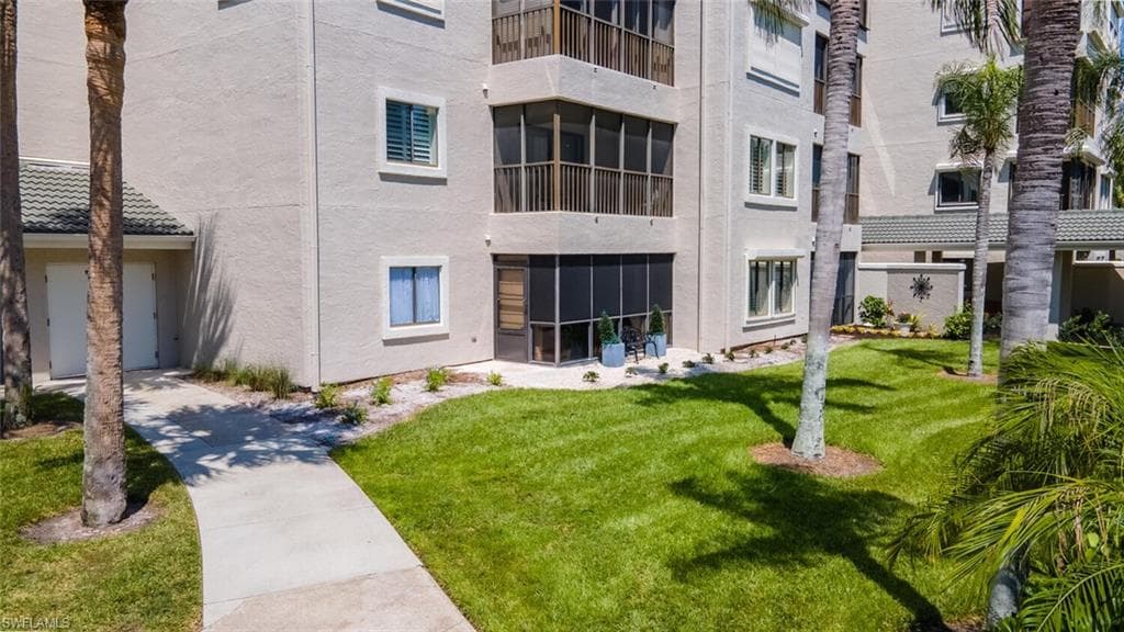 201 Arbor Lake DR # 101, NAPLES FL 34110-20