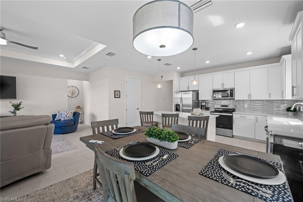 3663 Passion Vine DR, ALVA FL 33920-28