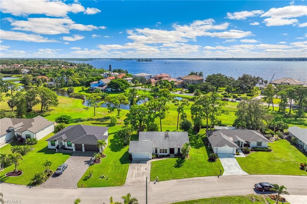 15138 Sam Snead LN, NORTH FORT MYERS FL 33917-17