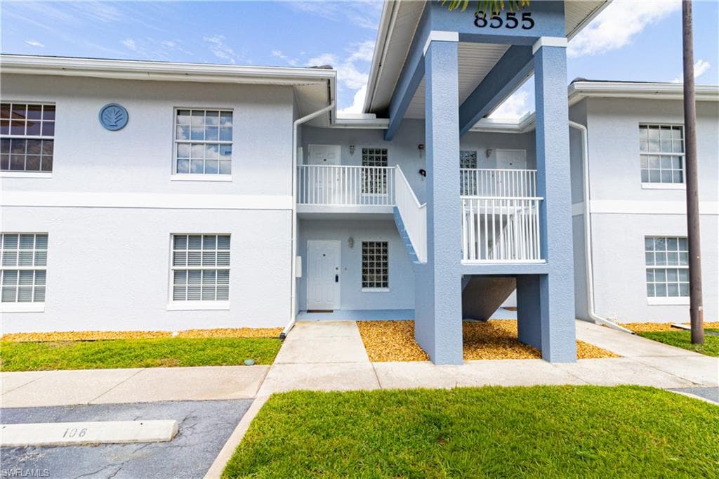 8555 Bernwood Cove LOOP # 105, FORT MYERS FL 33966-1