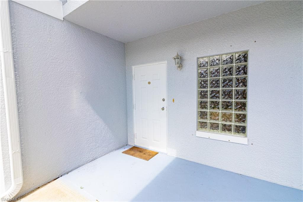 8555 Bernwood Cove LOOP # 105, FORT MYERS FL 33966-2