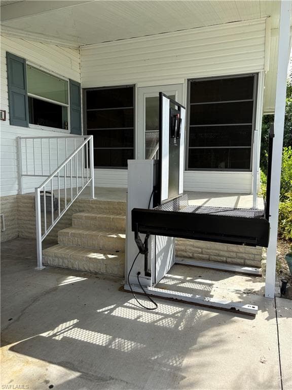 3191 Rain Dance LN, NORTH FORT MYERS FL 33917-2