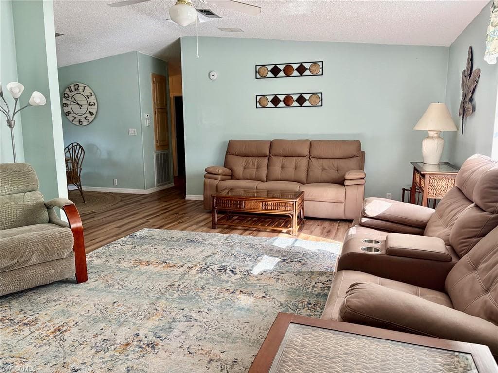 3191 Rain Dance LN, NORTH FORT MYERS FL 33917-8