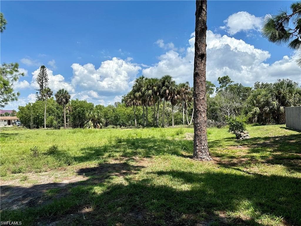 27675 Riverdale LN, BONITA SPRINGS FL 34134-2