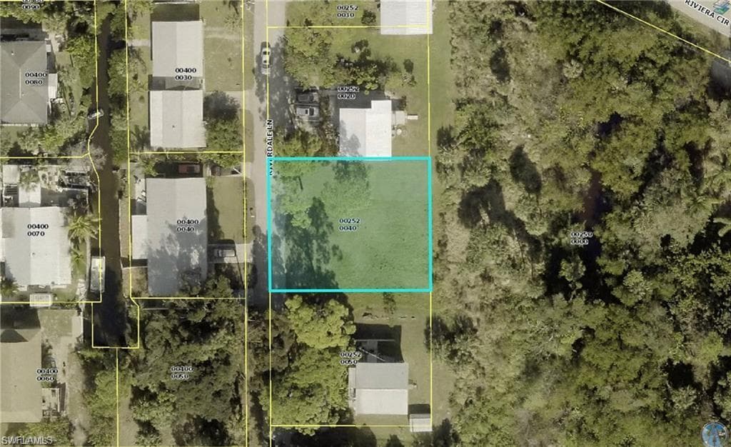 27675 Riverdale LN, BONITA SPRINGS FL 34134-3