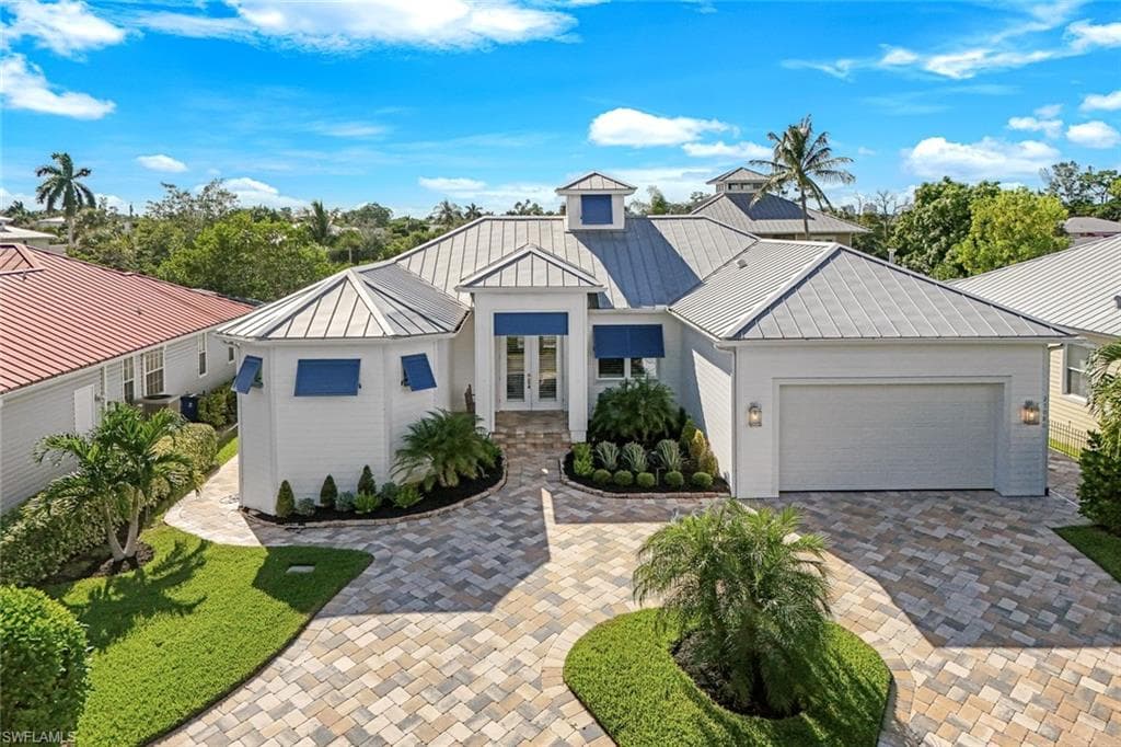 27080 Flamingo DR, BONITA SPRINGS FL 34135-5