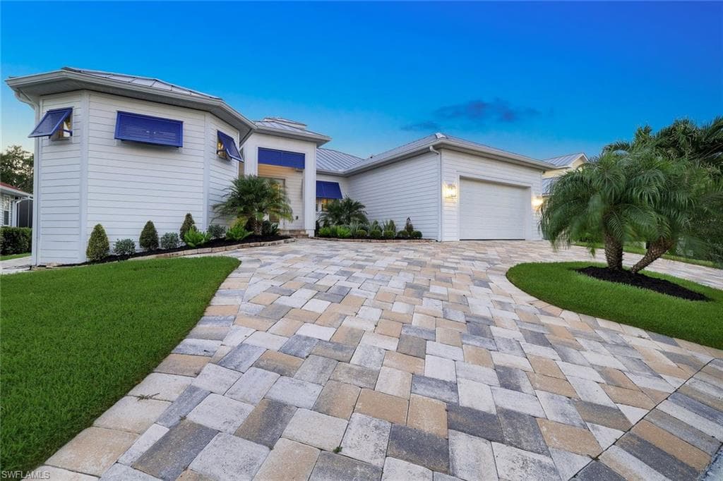 27080 Flamingo DR, BONITA SPRINGS FL 34135-3