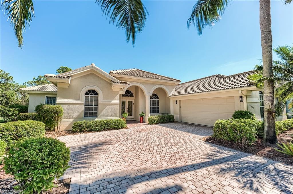 22909 Forest Edge CT, ESTERO FL 34135-1