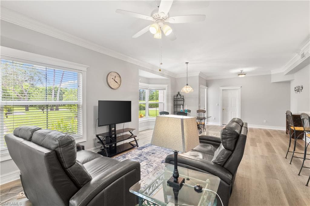 200 Diamond CIR # 207, NAPLES FL 34110-3