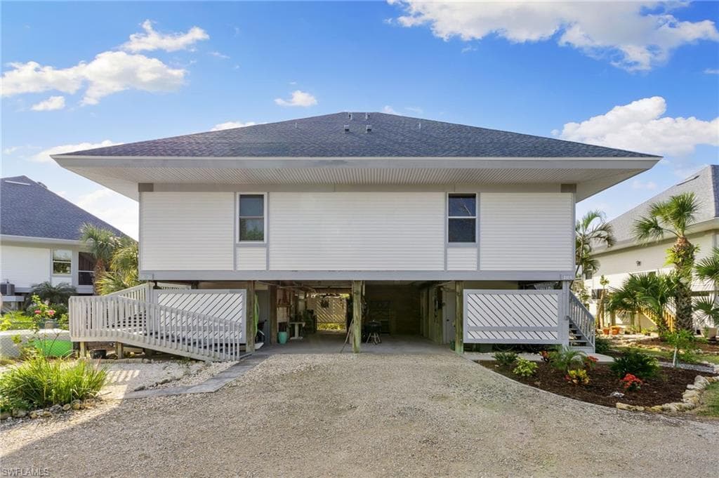 1039 Beach RD # 104, SANIBEL FL 33957-1