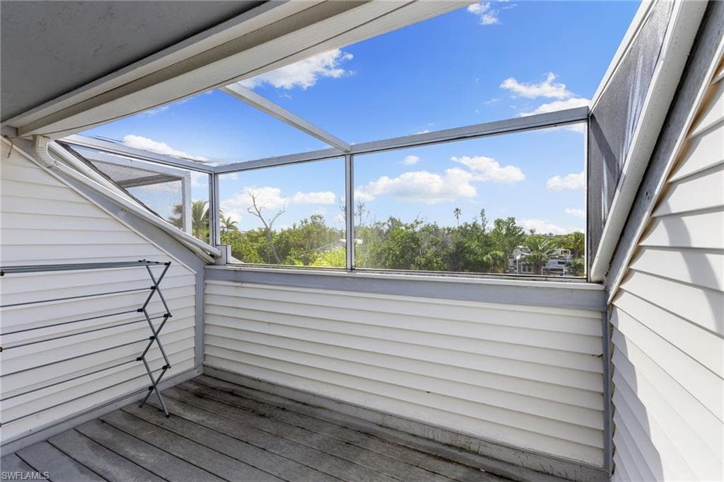 1039 Beach RD # 104, SANIBEL FL 33957-25