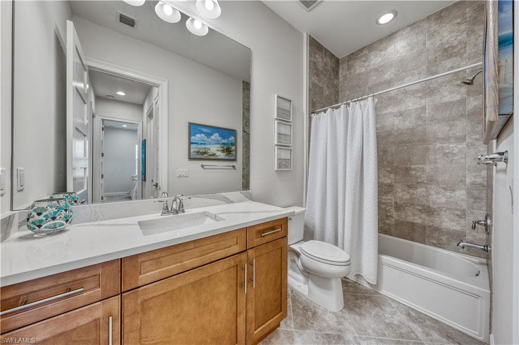 6421 Carnival RD, NAPLES FL 34113-21