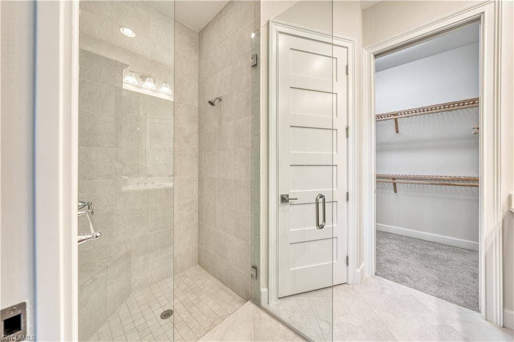 6421 Carnival RD, NAPLES FL 34113-18