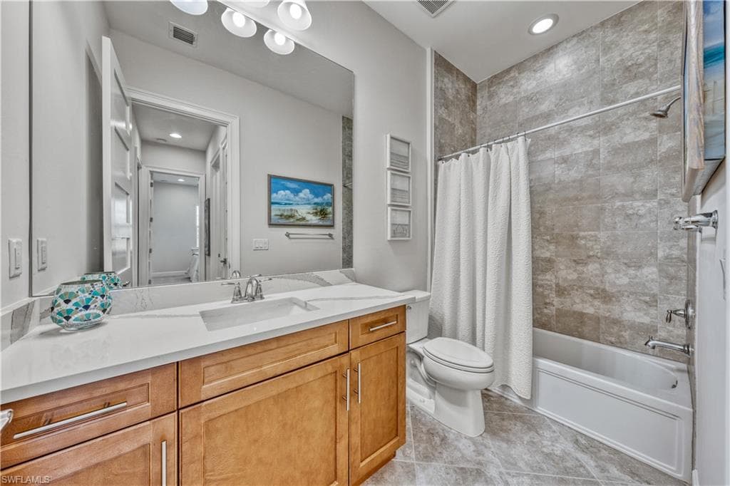 6421 Carnival RD, NAPLES FL 34113-20
