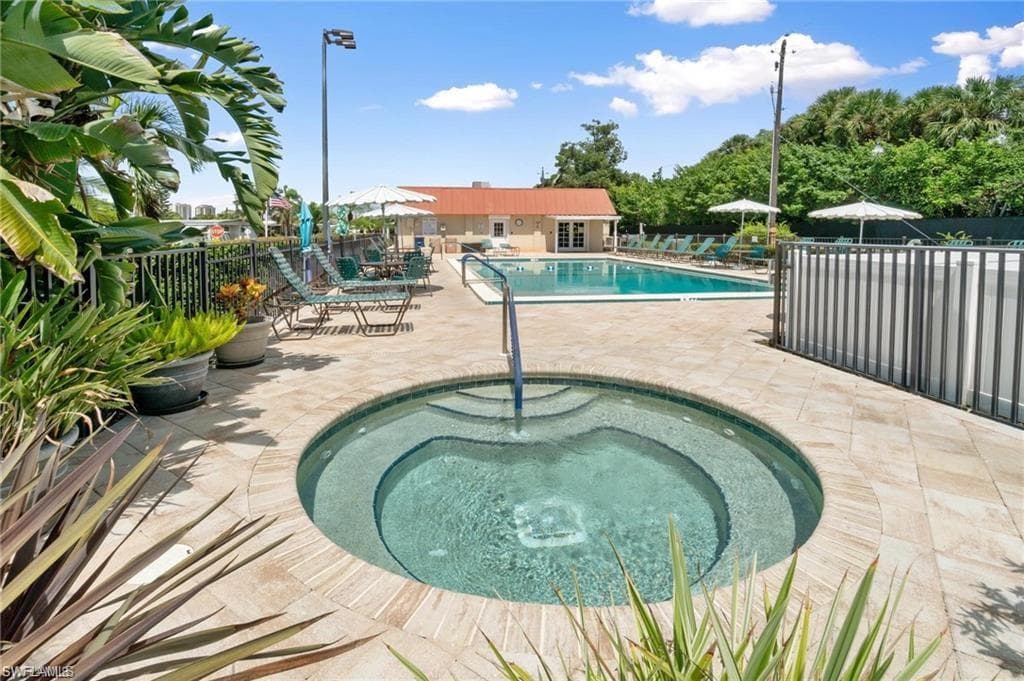 4701 Kahlua LN, BONITA SPRINGS FL 34134-26