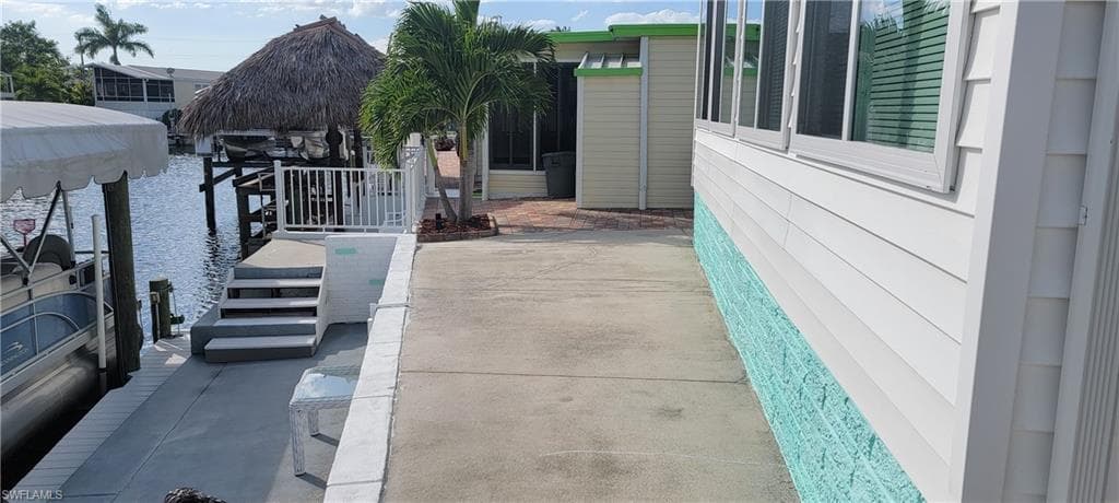 4701 Kahlua LN, BONITA SPRINGS FL 34134-3