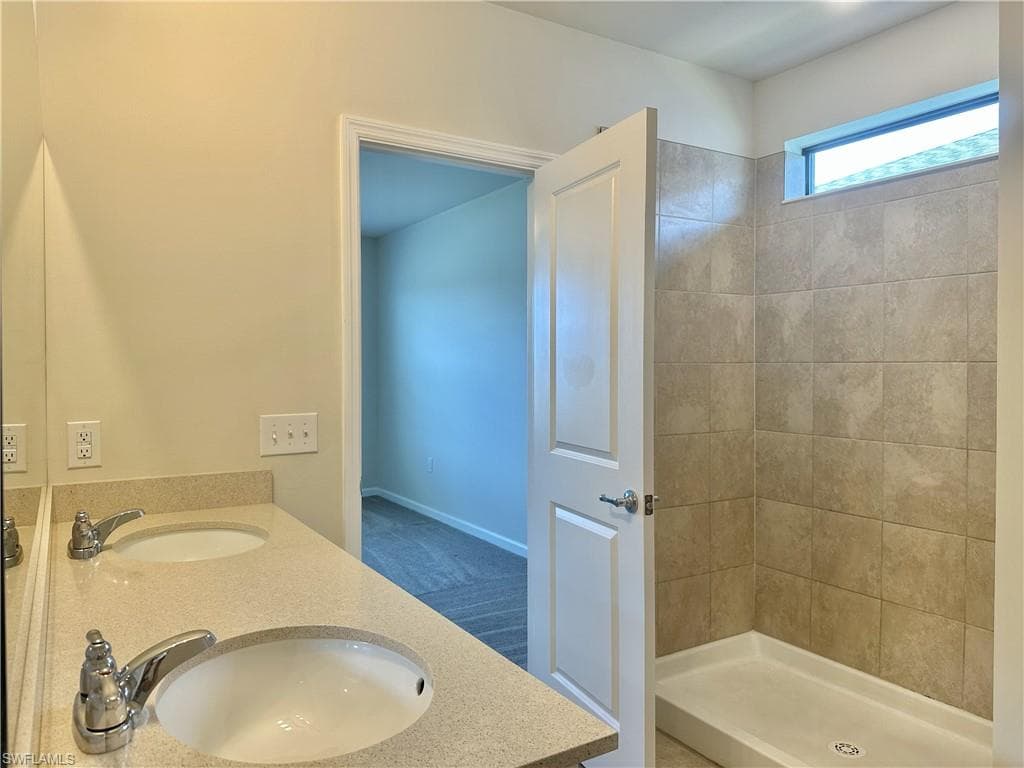 16027 Enclaves Cove DR, NORTH FORT MYERS FL 33917-12