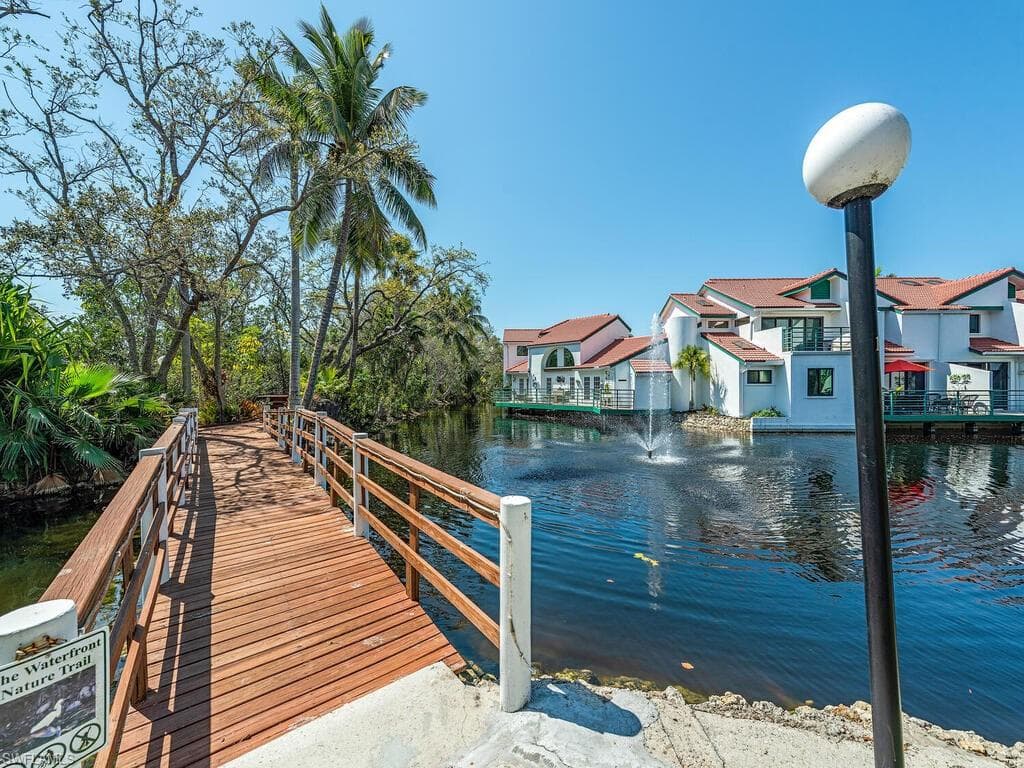 2166 Anchorage LN # A, NAPLES FL 34104-24