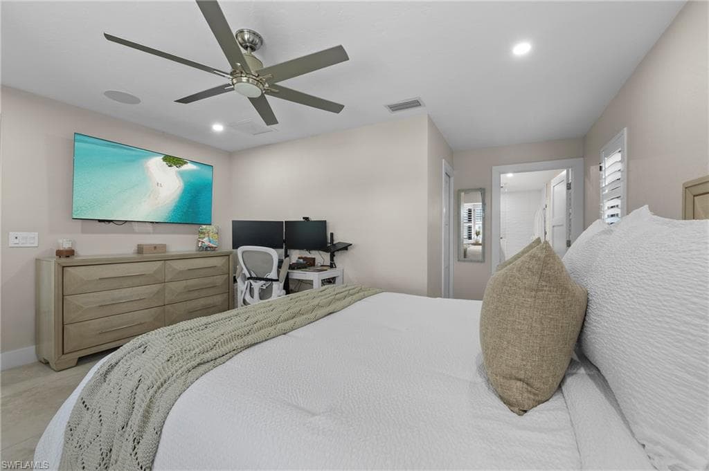 13396 Island RD, FORT MYERS FL 33905-26