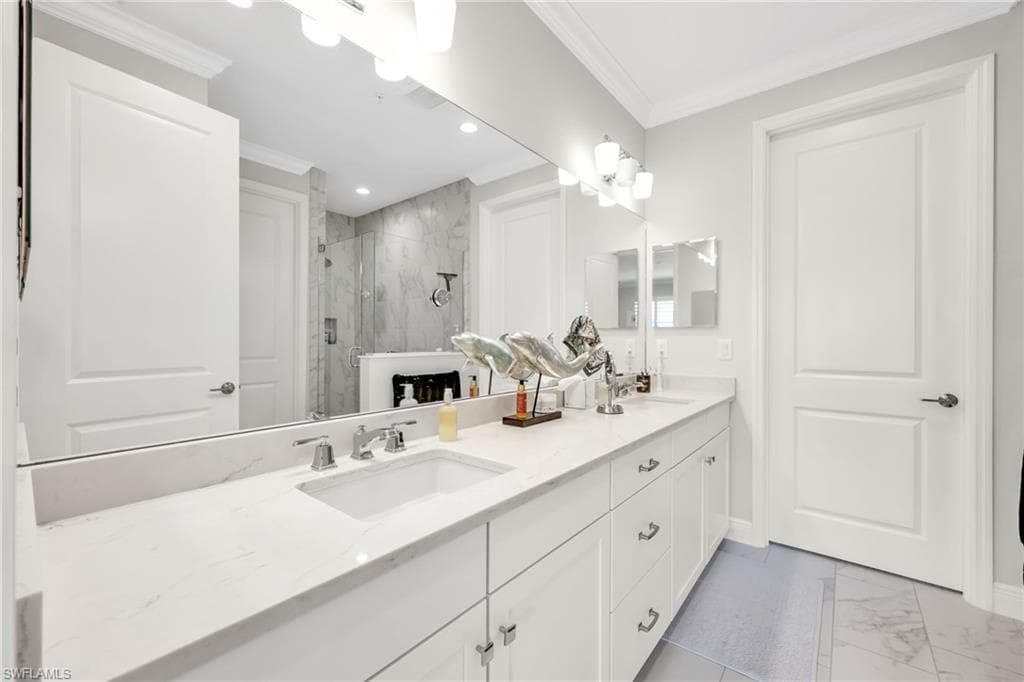 2621 Seychelles CIR # 1806, NAPLES FL 34112-17