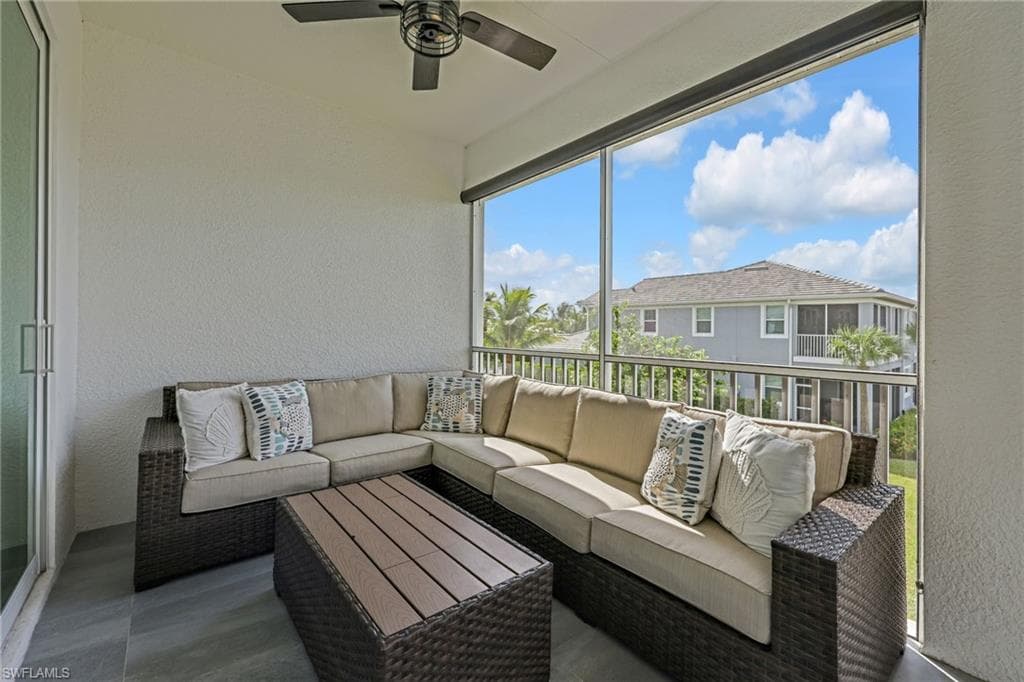 2621 Seychelles CIR # 1806, NAPLES FL 34112-10