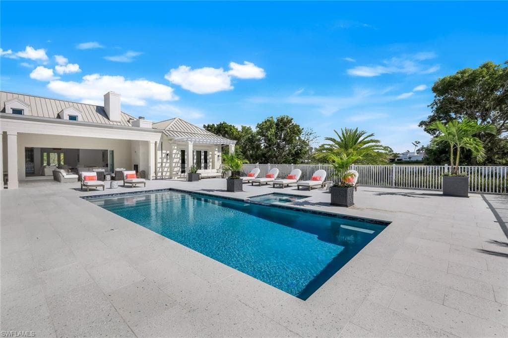3136 Ravenna AVE, NAPLES FL 34120-2