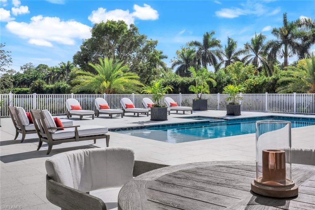 3136 Ravenna AVE, NAPLES FL 34120-4