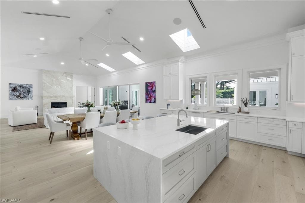 3136 Ravenna AVE, NAPLES FL 34120-19