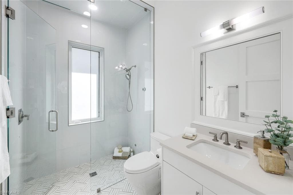 3136 Ravenna AVE, NAPLES FL 34120-33