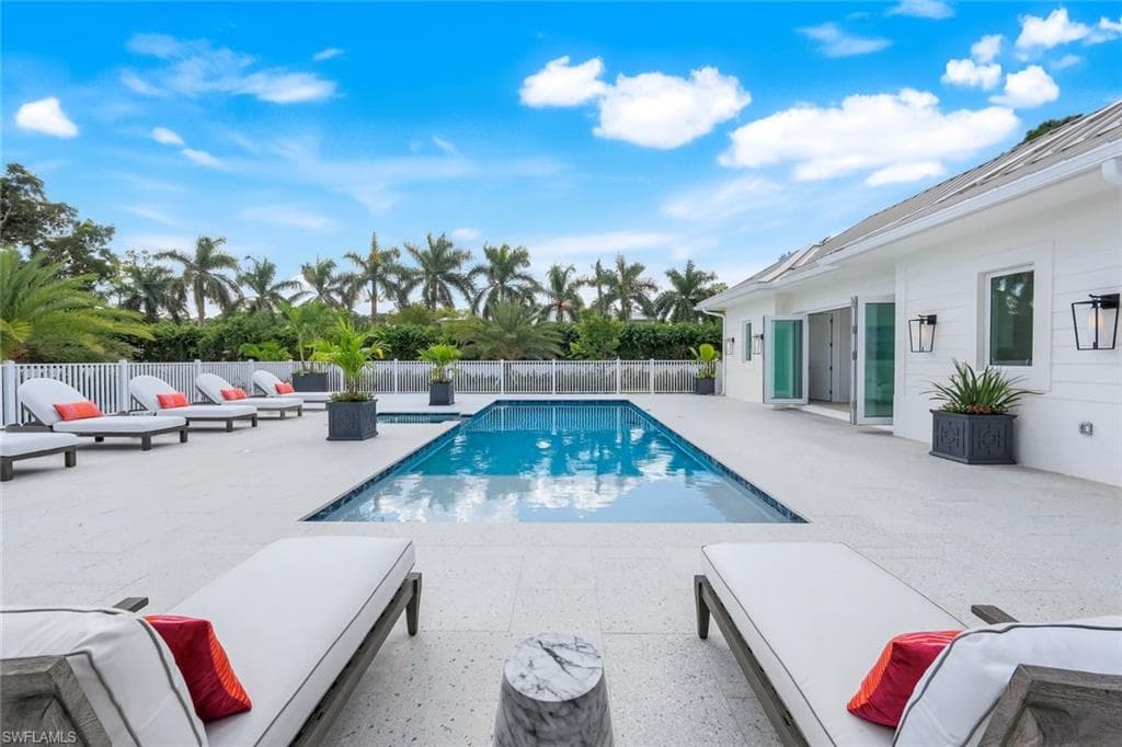 3136 Ravenna AVE, NAPLES FL 34120-10