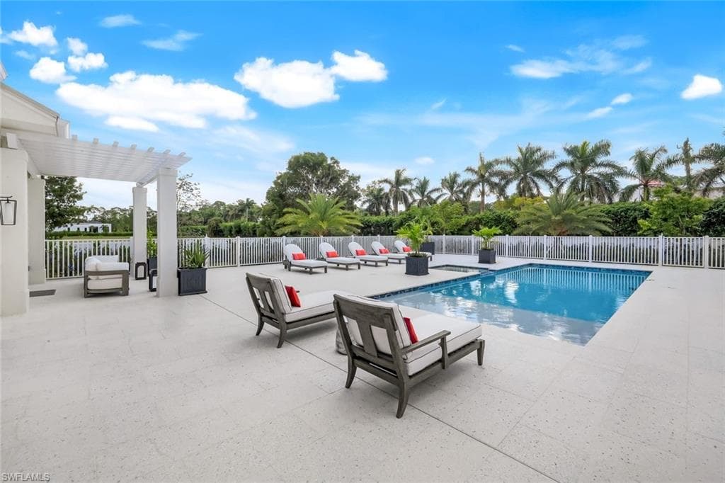 3136 Ravenna AVE, NAPLES FL 34120-7