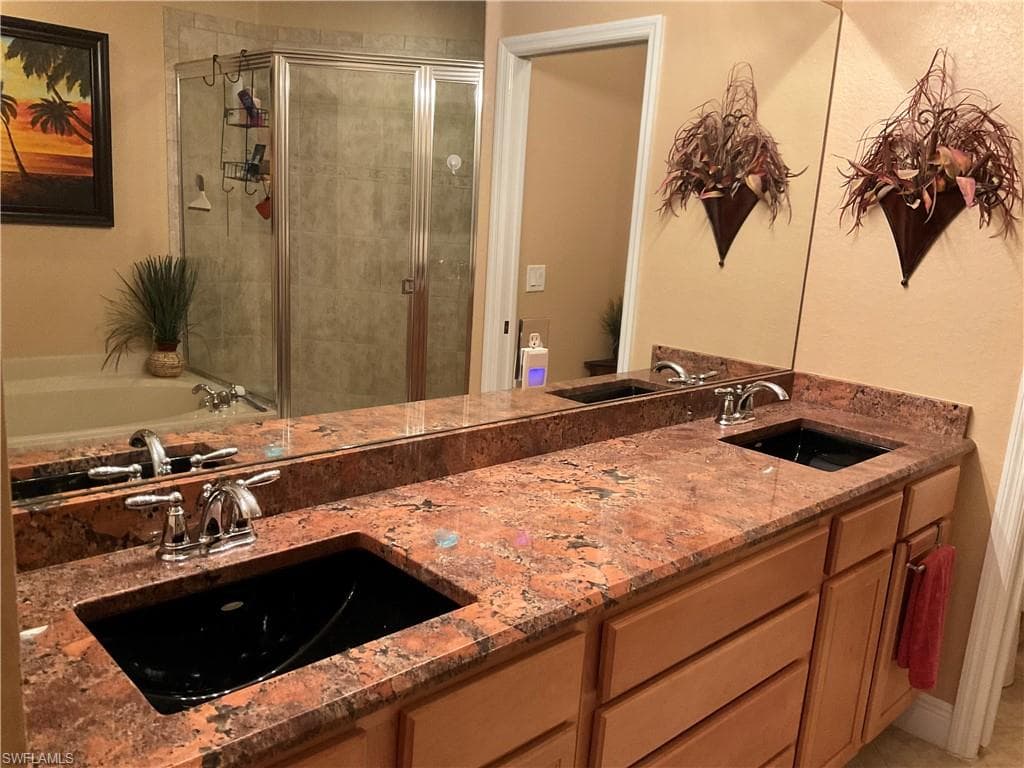 17560 Brickstone LOOP, FORT MYERS FL 33967-18